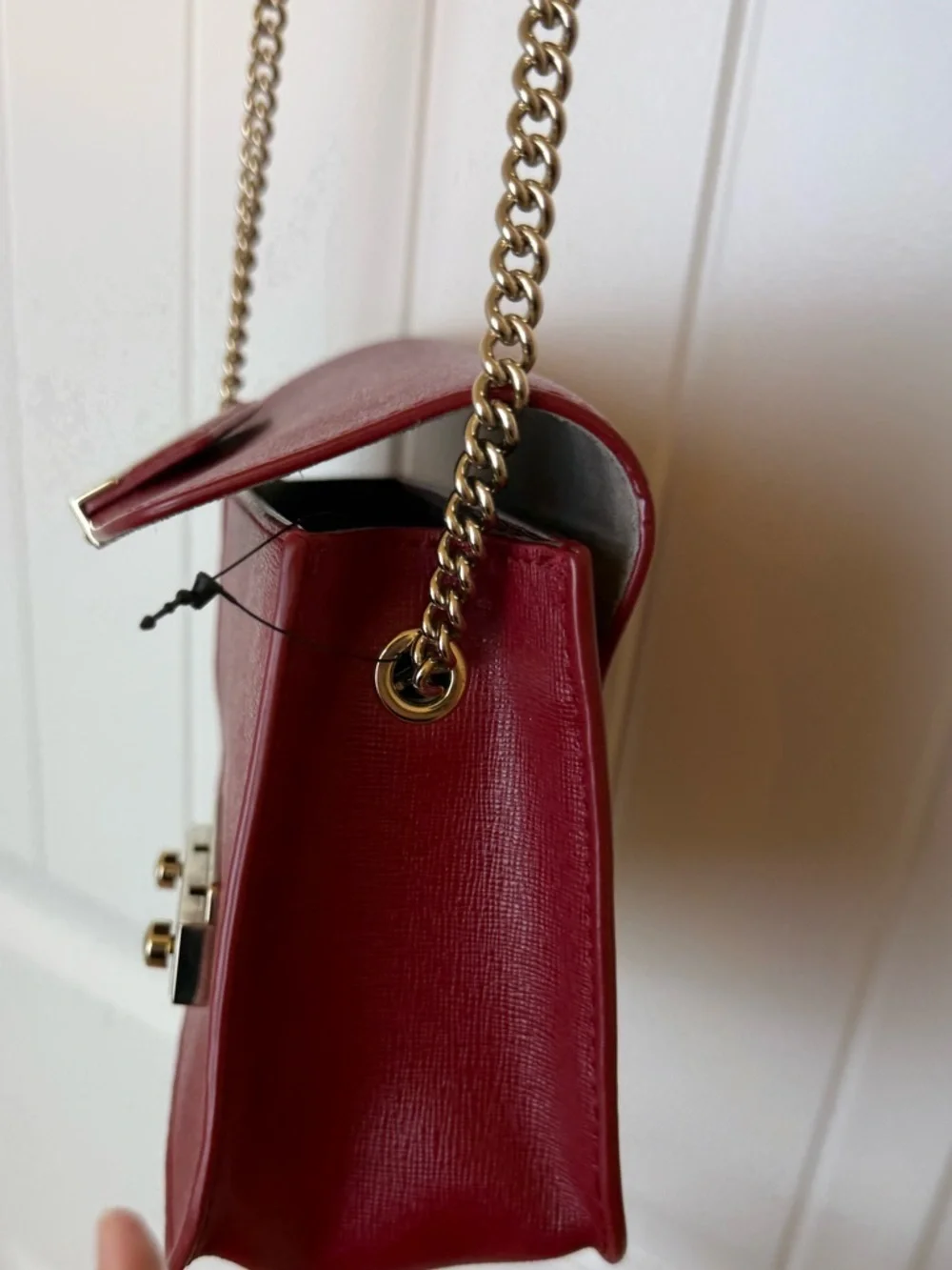 NWOT-Furla Red Mini Metropolis leather Crossbody gold chain - Picture 3 of 7